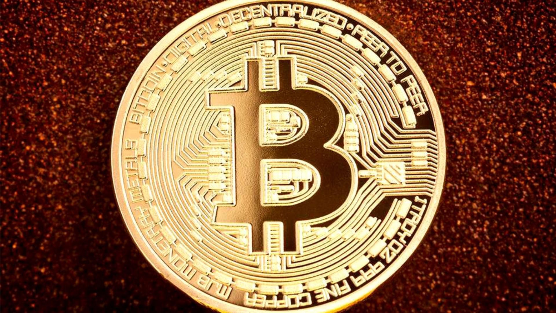 数据：比特币巨鲸再抛250枚BTC总获利达578亿美元